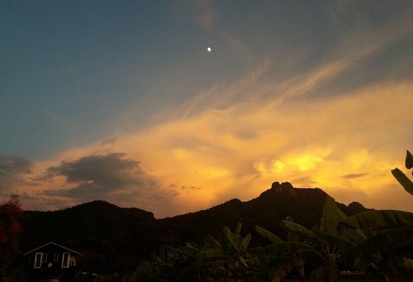 Szálloda Him Doy Muang Pan