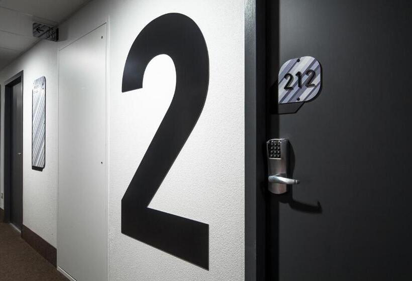 B&b Hotel Marseille Centre La Joliette