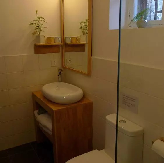 تختخواب و صبحانه Hutongren Creative Culture