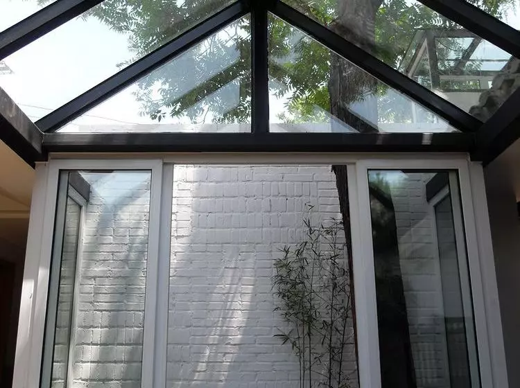 تختخواب و صبحانه Hutongren Creative Culture