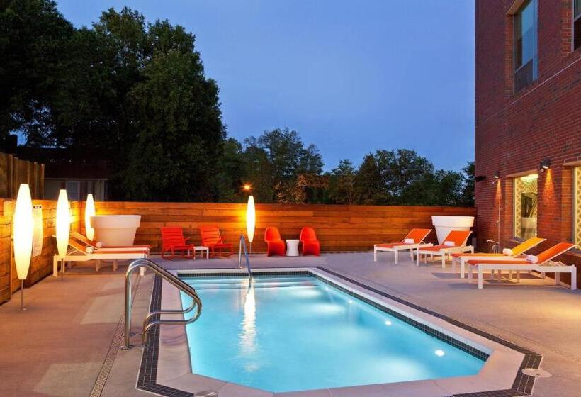 ホテル Aloft Raleigh