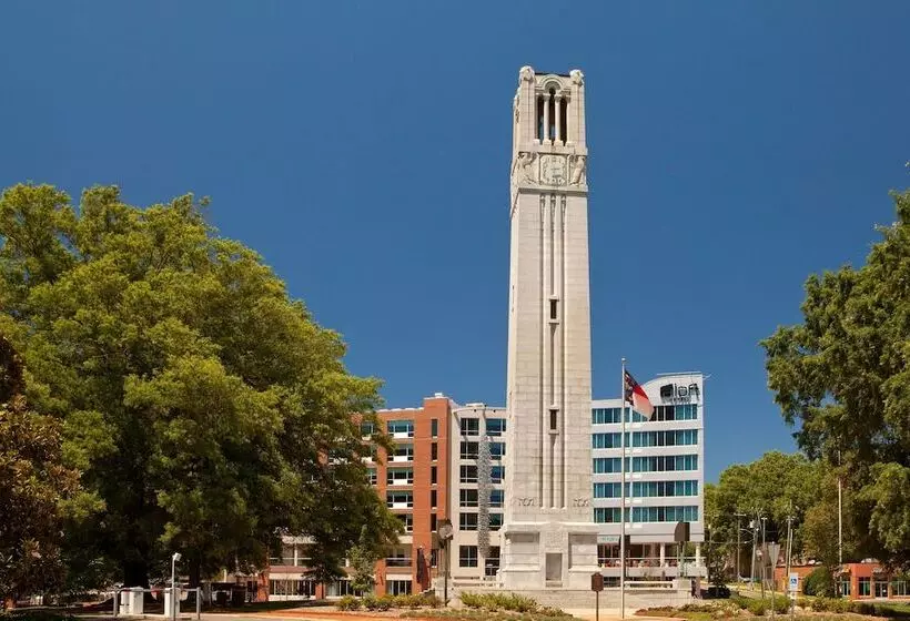 בית מלון כפרי Aloft Raleigh