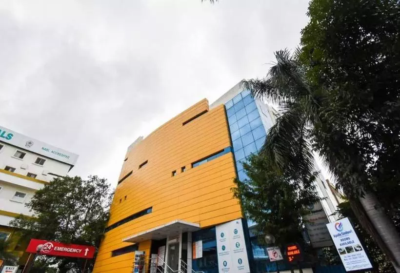 ホテル Apollo Sindoori S