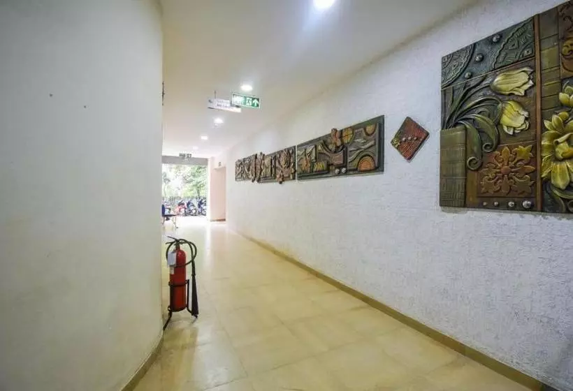 ホテル Apollo Sindoori S