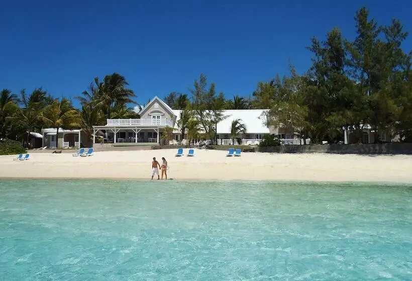 هتل Astroea Beach