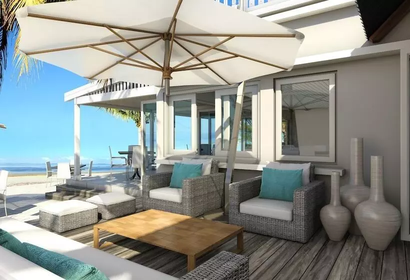 هتل Astroea Beach