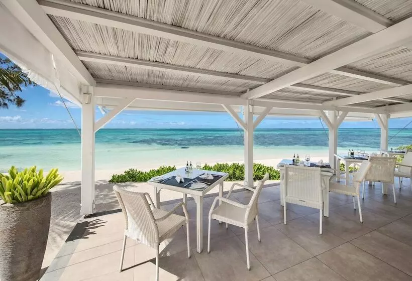 هتل Astroea Beach