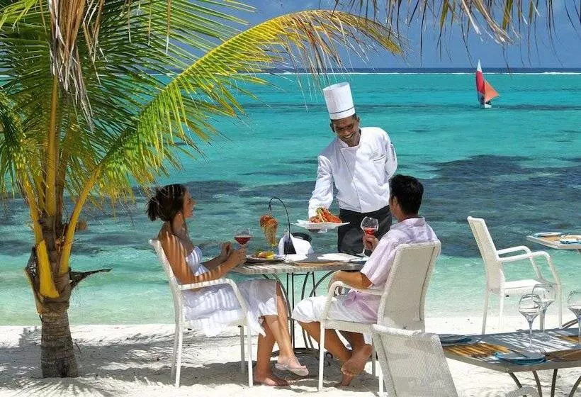 هتل Astroea Beach