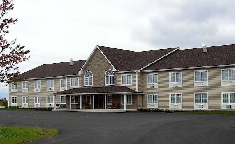 فندق Auberge Bouctouche Inn & Suites