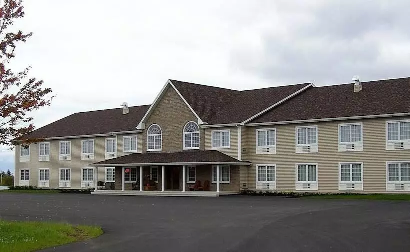 فندق Auberge Bouctouche Inn & Suites