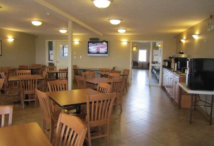 فندق Auberge Bouctouche Inn & Suites