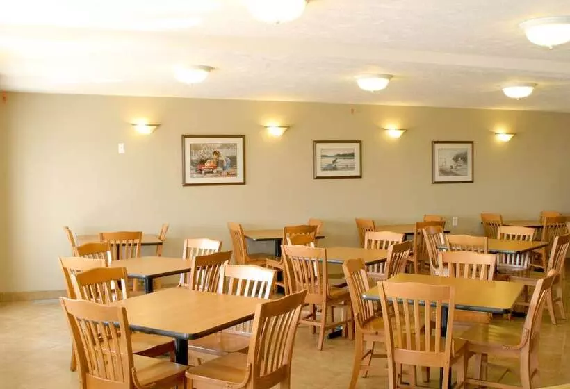 فندق Auberge Bouctouche Inn & Suites