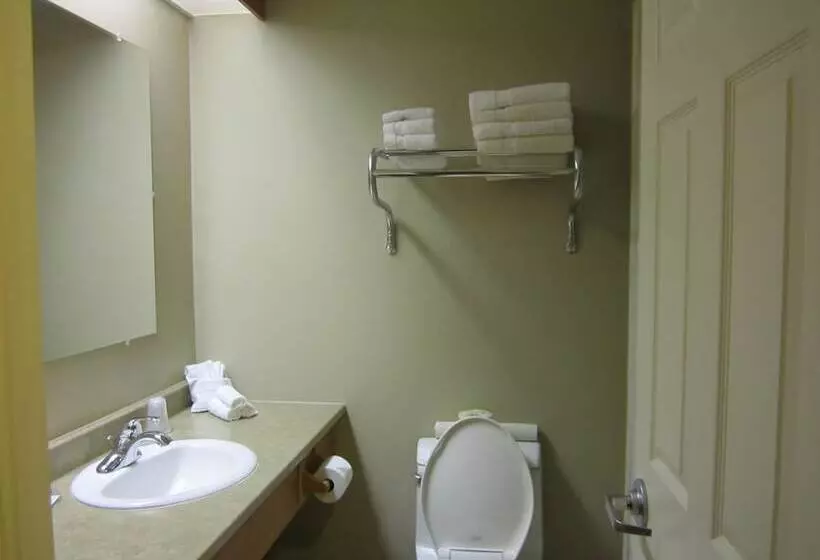 فندق Auberge Bouctouche Inn & Suites