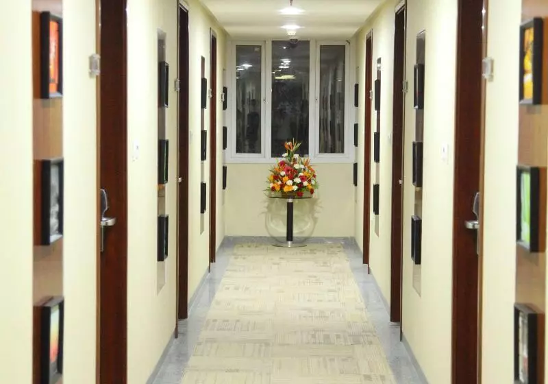 בית מלון כפרי Best Western Tirupati