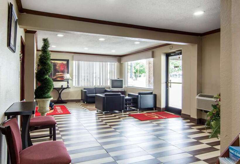 Отель Econo Lodge Weldon  Roanoke Rapids