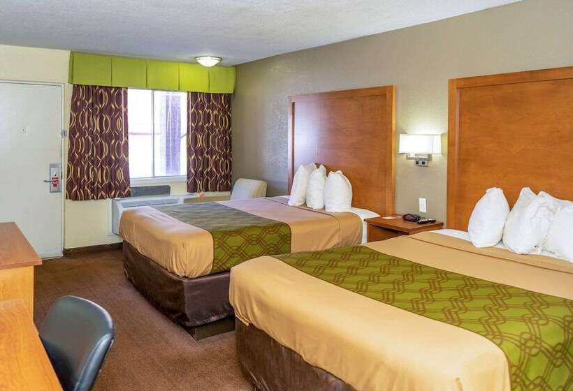 Отель Econo Lodge Weldon  Roanoke Rapids