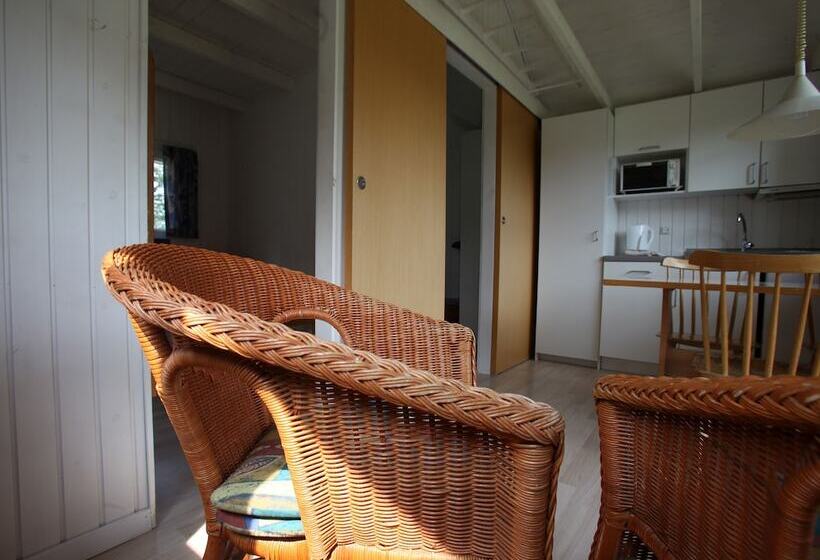 فندق First Camp Ajstrup Strand