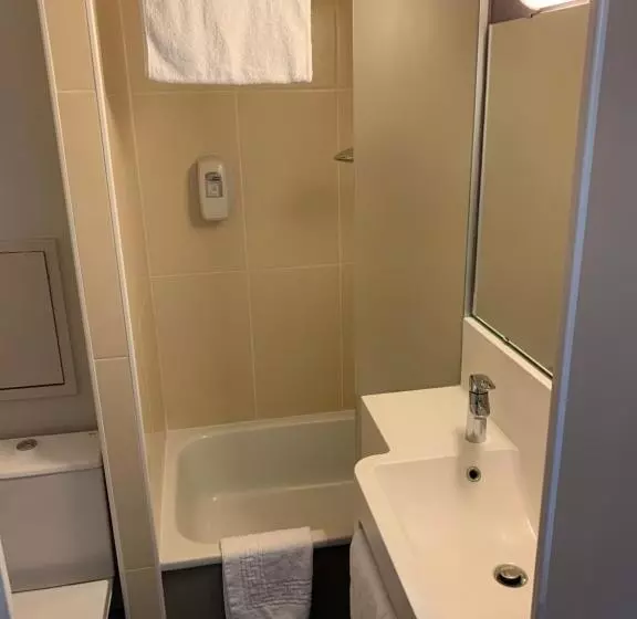 酒店 Kyriad Direct Clermont Ferrand Nord Gerzat