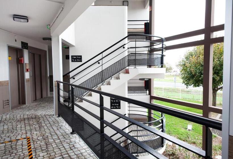 فندق Kyriad Direct Clermont Ferrand Nord Gerzat