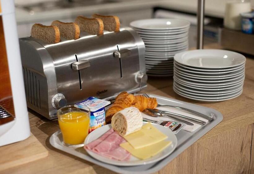 فندق Kyriad Direct Clermont Ferrand Nord Gerzat