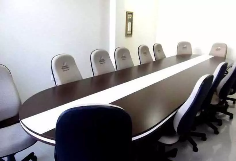 Hotel Maestro Executive Toledo