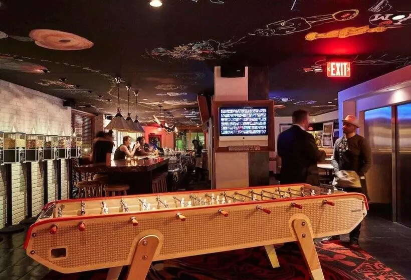 ホテル Mama Shelter La Hollywood