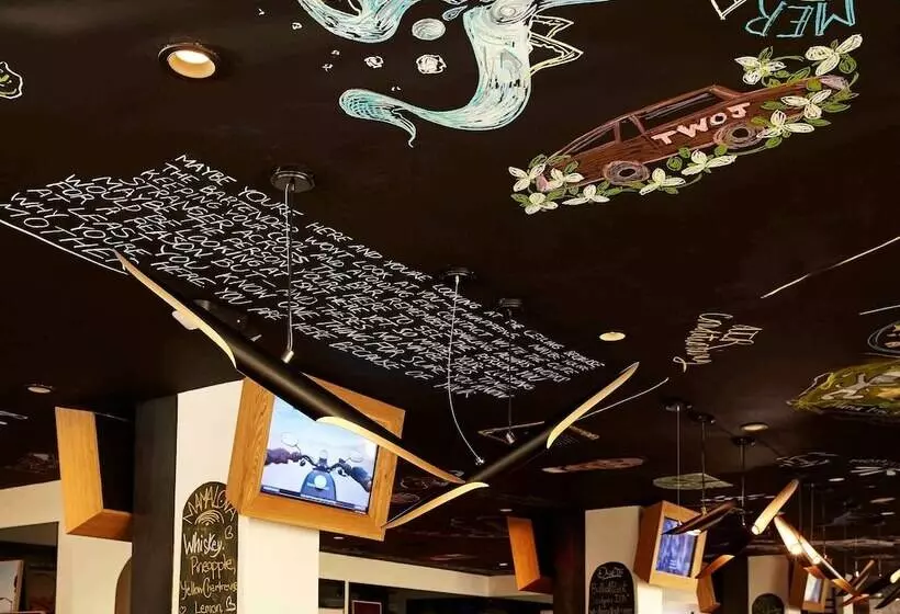 ホテル Mama Shelter La Hollywood