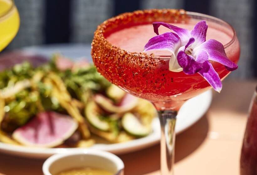 בית מלון כפרי Mama Shelter La Hollywood