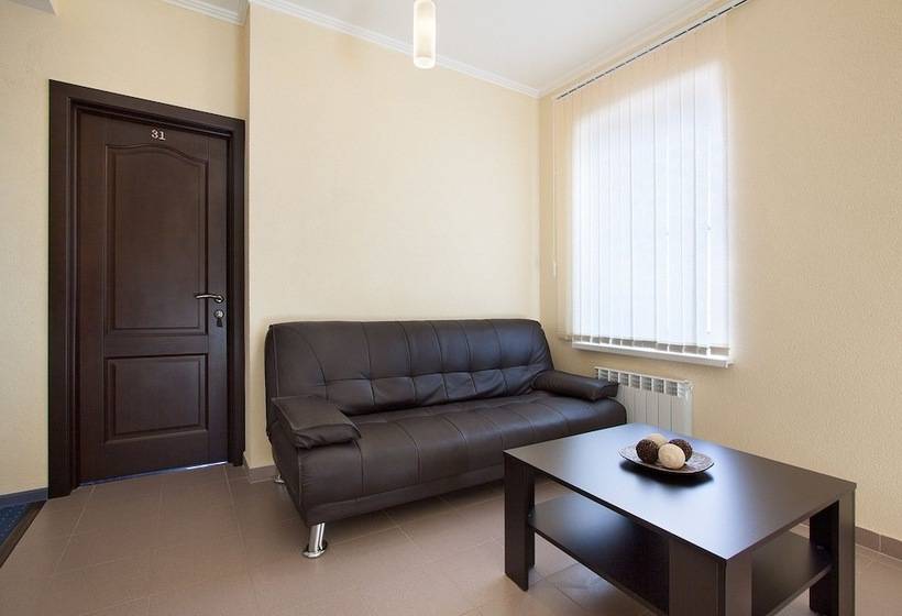 فندق Piramida Business