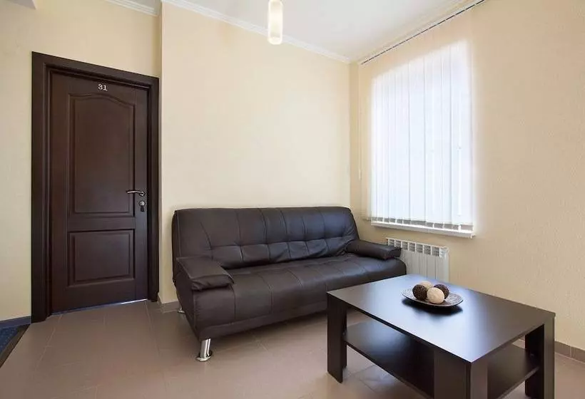 Отель Piramida Business