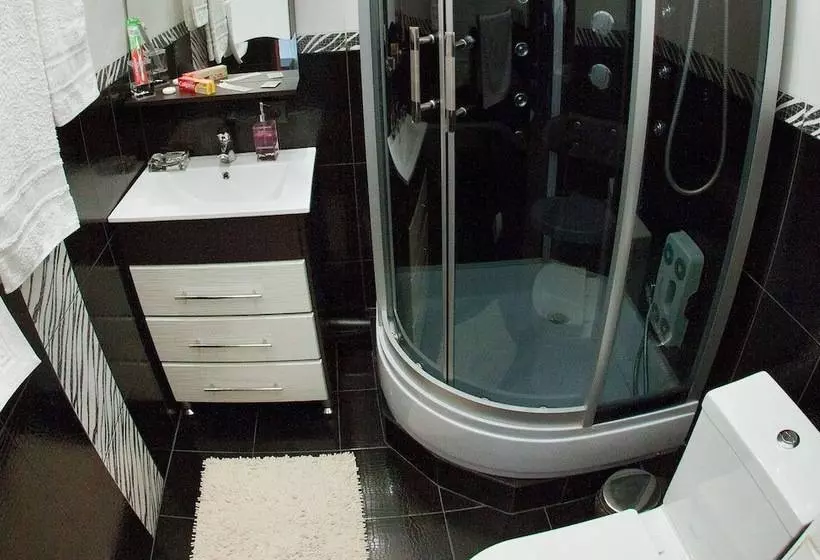 Отель Piramida Business