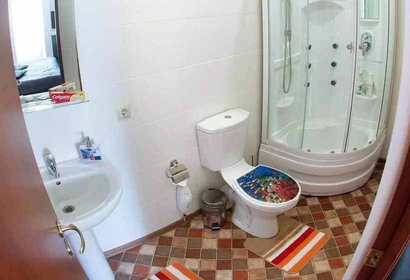 Отель Piramida Business