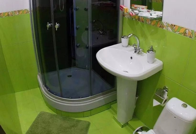 Отель Piramida Business