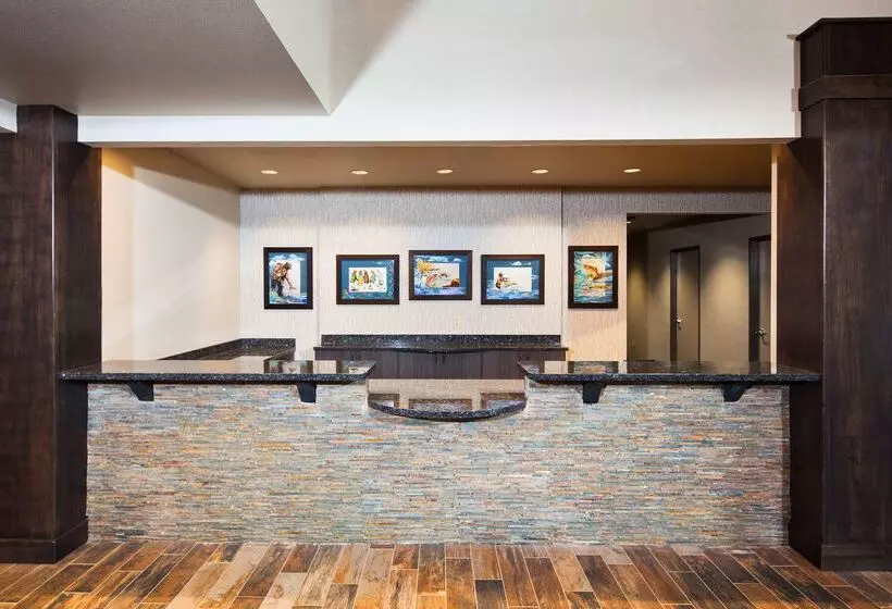 Отель Red Lion Ridgewater Inn & Suites Polson