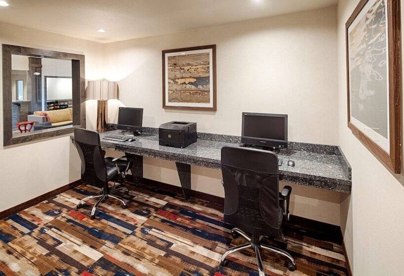 ホテル Red Lion Ridgewater Inn & Suites Polson