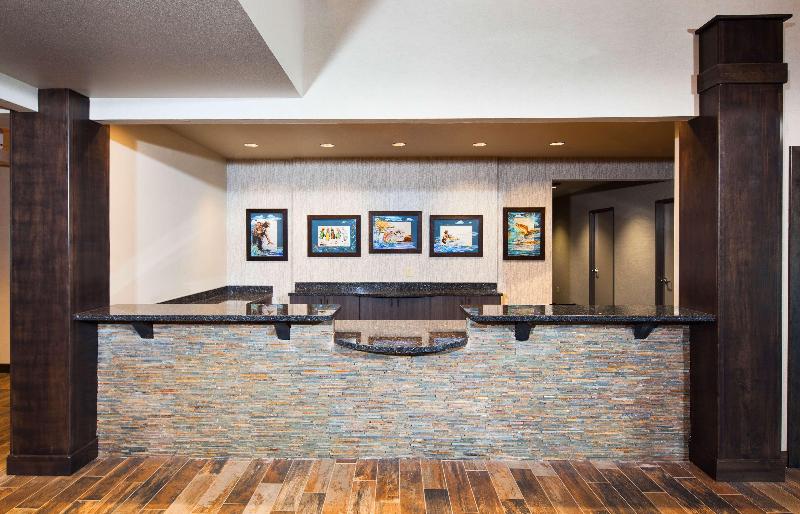 ホテル Red Lion Ridgewater Inn & Suites Polson