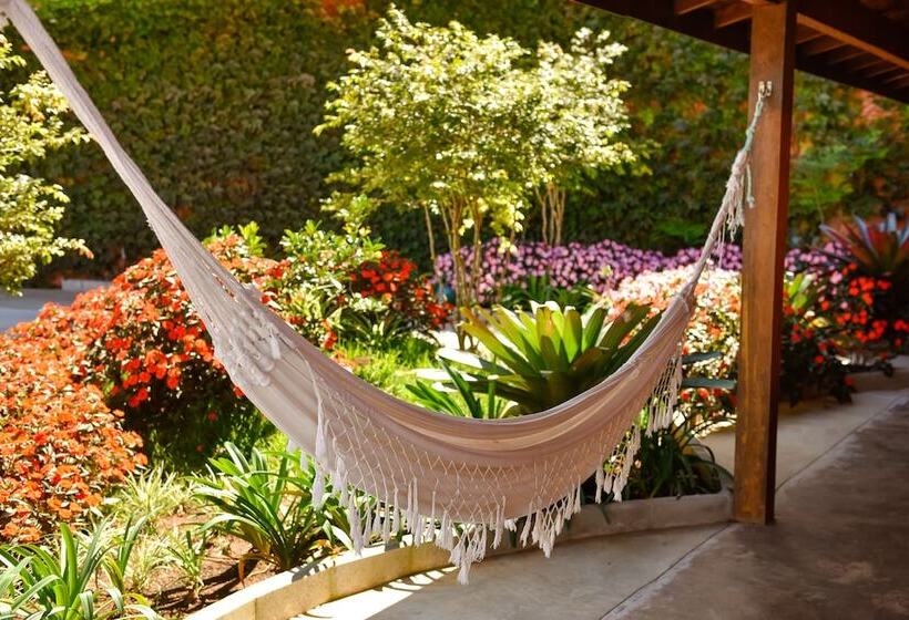 Otel Refugio Vista Serrana