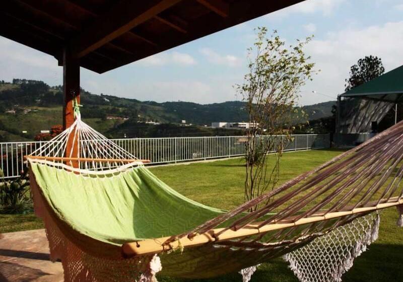 Otel Refugio Vista Serrana