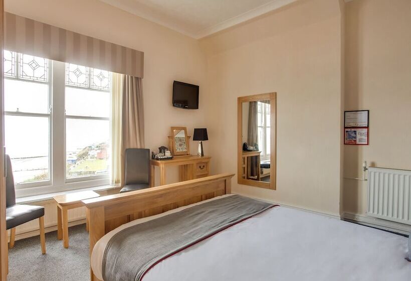 בית מלון כפרי The Manor