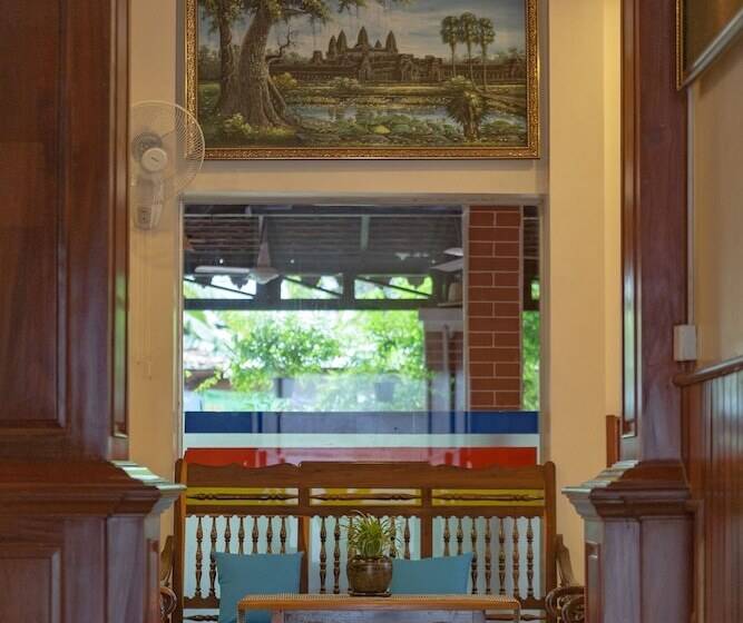 Hotel The Siem Reap Chilled Backpacker