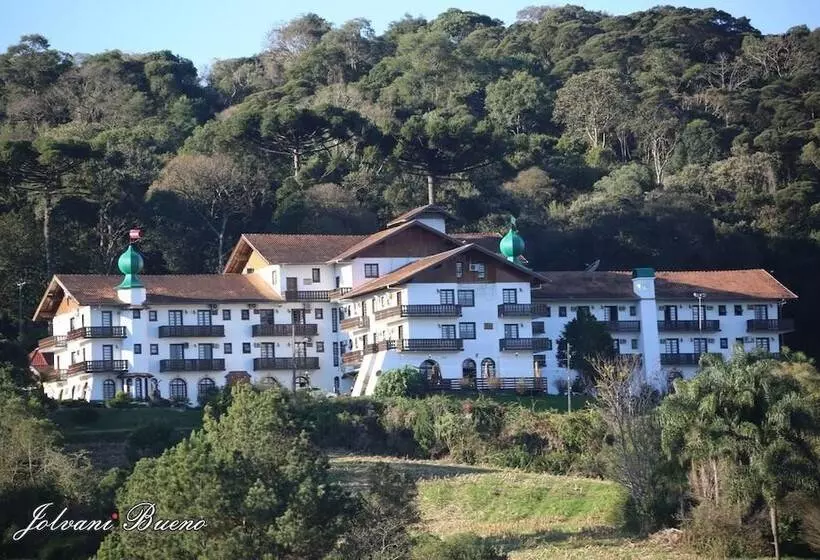 Отель Treze Tilias Park