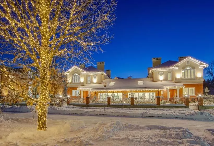 Отель Velich Country Club