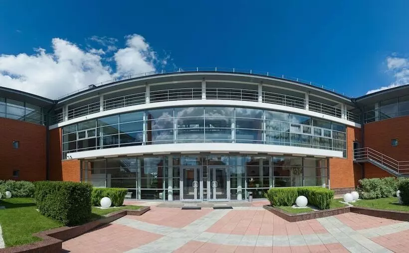 Отель Velich Country Club