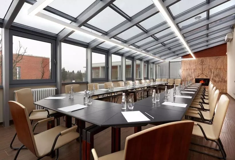 Отель Velich Country Club