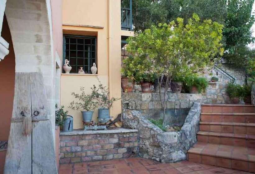 Kastellos Village Agathes Houses