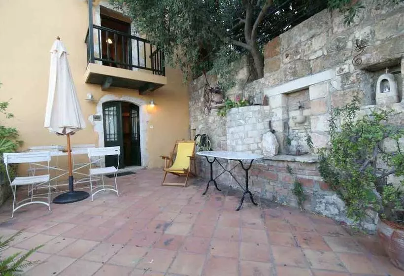 Kastellos Village Agathes Houses