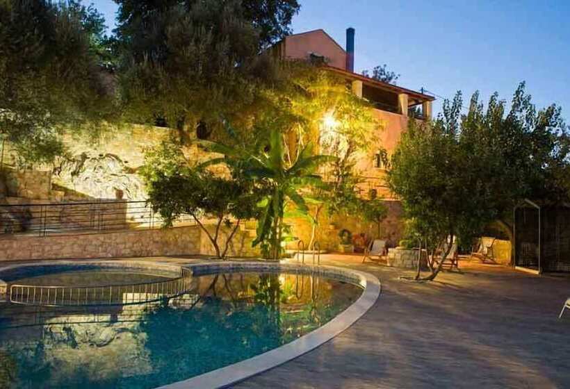 Kastellos Village Agathes Houses