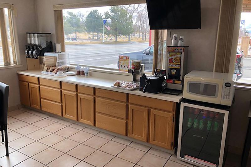 מוטל Rodeway Inn