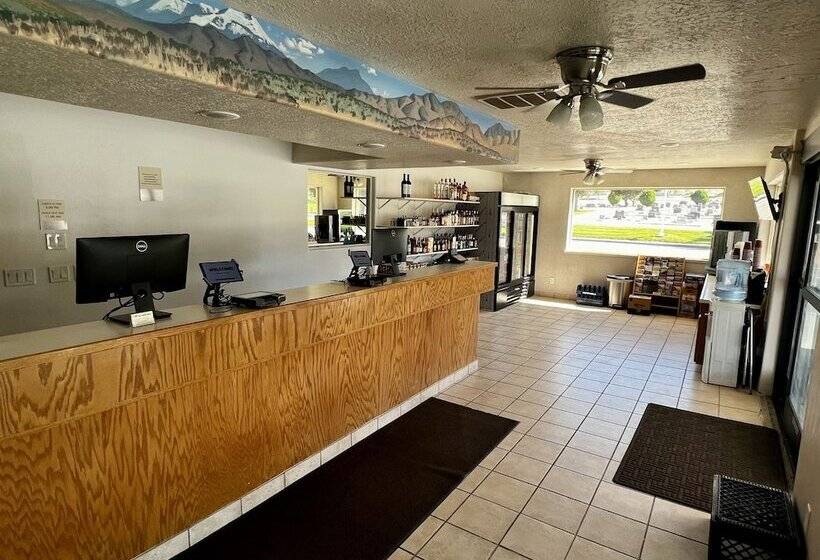 מוטל Rodeway Inn