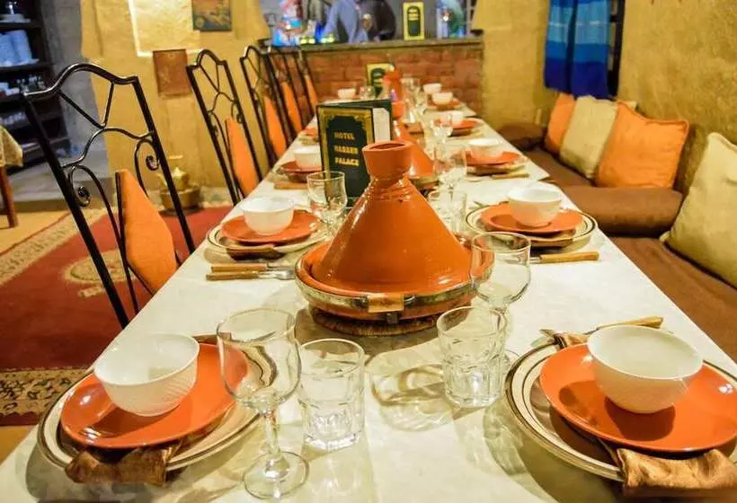 펜션 Nasser Palace Hôtel & Bivouacs